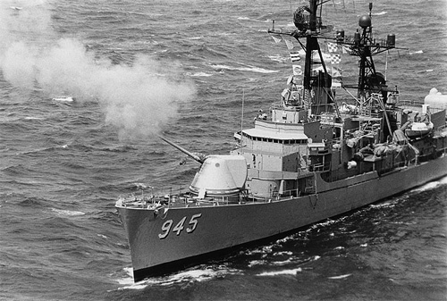 USS Hull DD-945