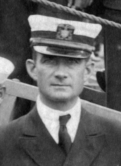 Lt Cmdr Nielson